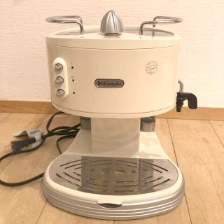 デロンギ(DeLonghi)のデロンギ　エスプレッソメーカー　アイボリー　ホワイト系　ECM300J-E(エスプレッソマシン)