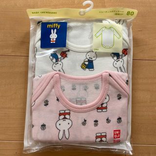 ユニクロ(UNIQLO)のUNIQLO ベビー　ボディースーツ　80センチ(肌着/下着)