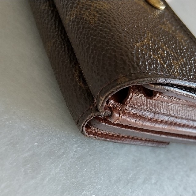 LOUIS VUITTON(ルイヴィトン)のルイヴィトン　二つ折り財布　モノグラム レディースのファッション小物(財布)の商品写真