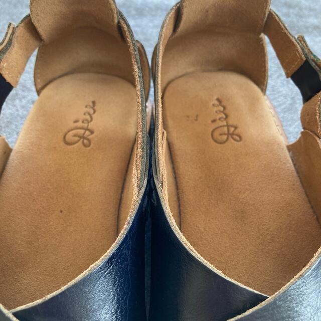 diu  レザークロスサンダル　紺 レディースの靴/シューズ(サンダル)の商品写真