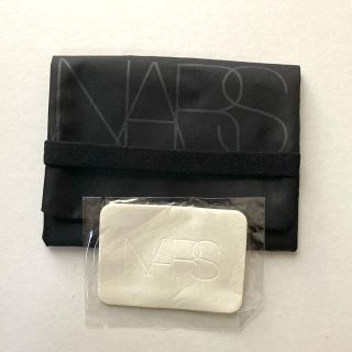 ナーズ(NARS)のNARS ライトリフレクティングセッティングパウダー　プレスト　N用ポーチ(フェイスパウダー)