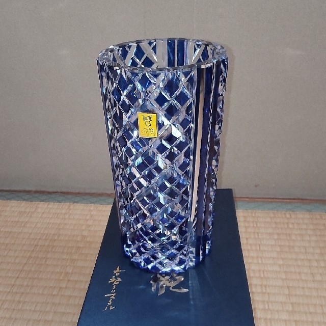 江戸切子　カガミクリスタル　花瓶