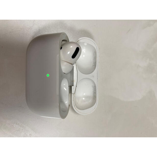 ヘッドフォン/イヤフォンApple AirPodspro エアポッズプロ 本体