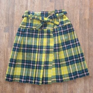 ベベ(BeBe)の美品　BeBe 140 チェック　卒業式　巻きスカート　ラップスカート(スカート)