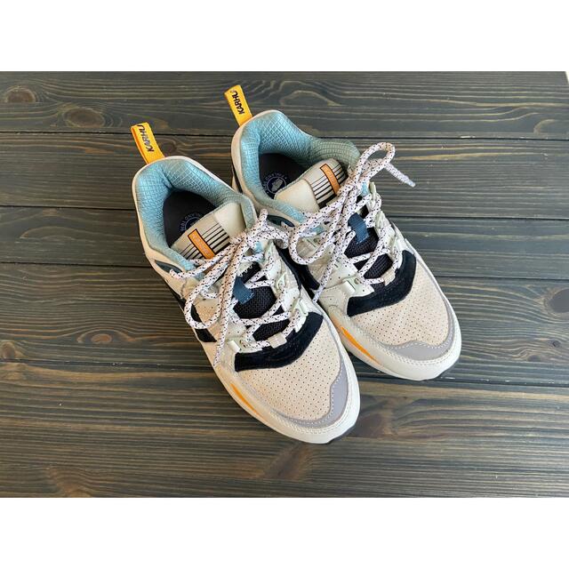 KARHU(カルフ)のカルフスニーカー　フュージョン2.0  23.0-23.5cm  中古品 レディースの靴/シューズ(スニーカー)の商品写真