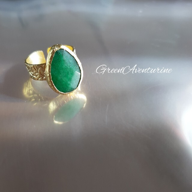 『GreenAventurine』の世界でひとつの天然石リング レディースのアクセサリー(リング(指輪))の商品写真