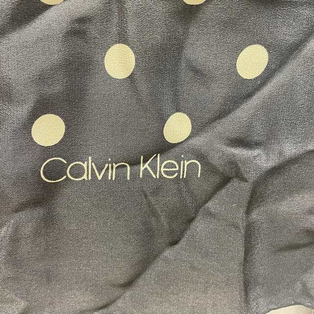 Calvin Klein(カルバンクライン)のカルバンクライン　スカーフ レディースのファッション小物(バンダナ/スカーフ)の商品写真