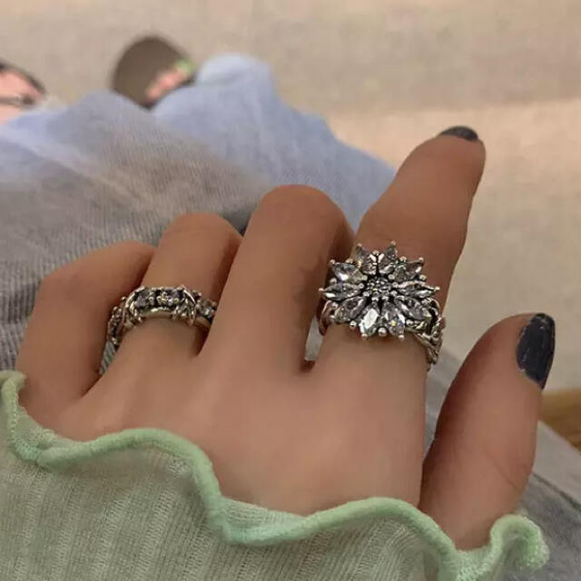 Ameri VINTAGE(アメリヴィンテージ)の✴︎Flower bijou ring✴︎ レディースのアクセサリー(リング(指輪))の商品写真