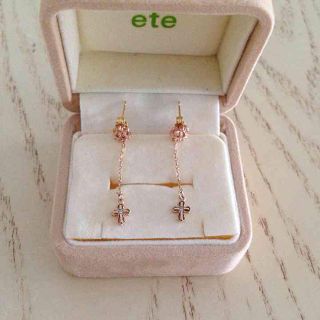 エテ(ete)のete♡クロスのスウィングピアス(ピアス)