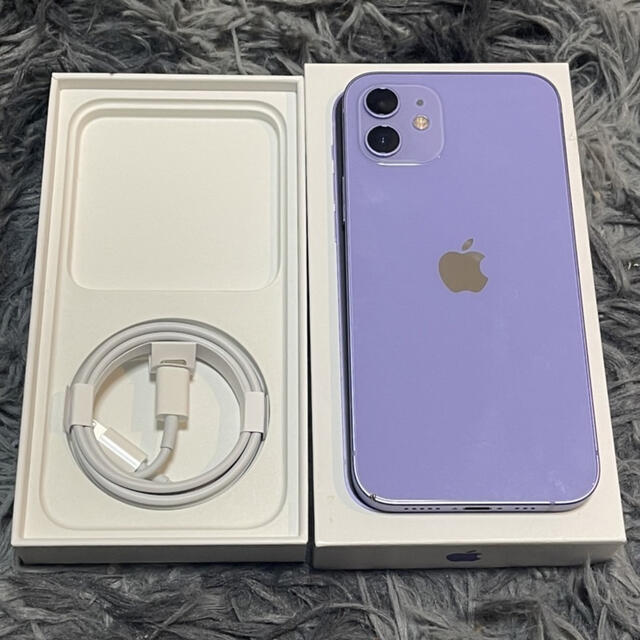 Apple(アップル)のiPhone 12 パープル スマホ/家電/カメラのスマホアクセサリー(iPhoneケース)の商品写真