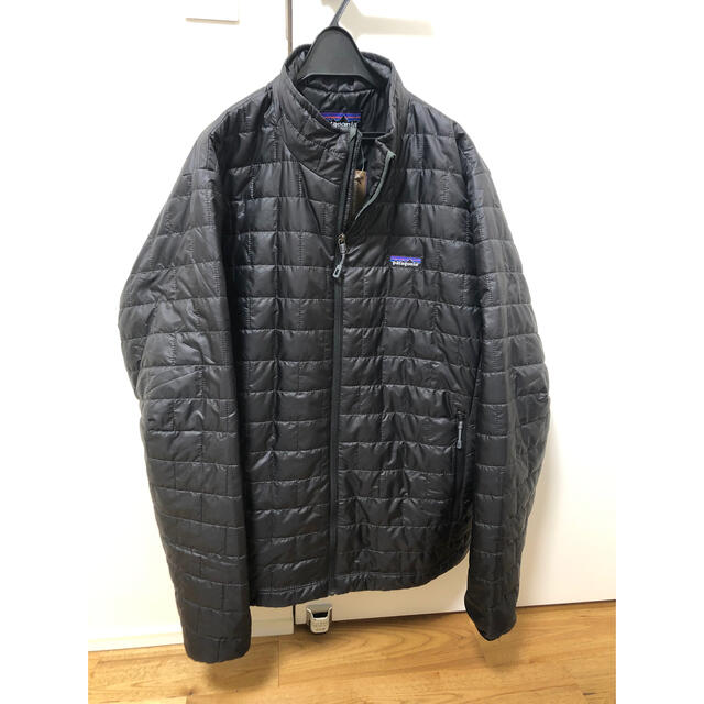 patagonia(パタゴニア)のセール！　パタゴニア　メンズ　ナノパフジャケット　84212 ブラック　L 新品 メンズのジャケット/アウター(ナイロンジャケット)の商品写真