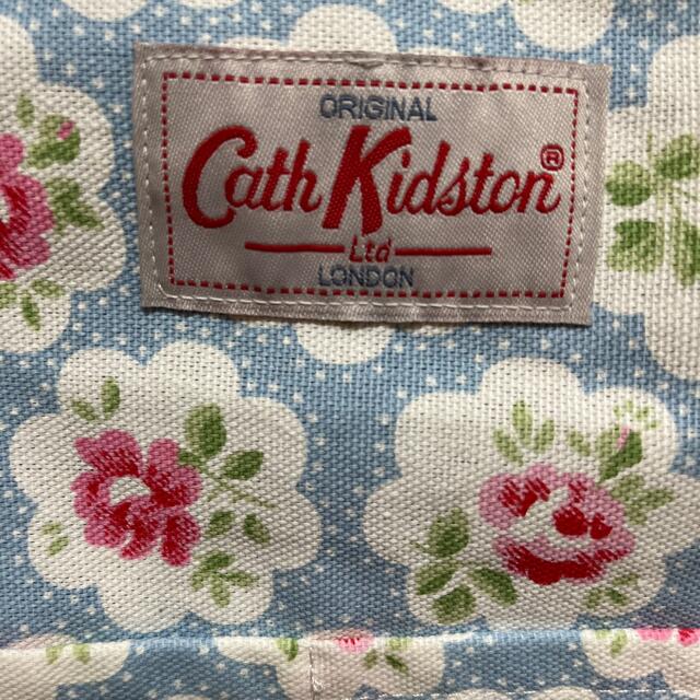 Cath Kidston(キャスキッドソン)の【新品未使用／タグ付】キャスキッドソンCath Kidstonリボンエプロン インテリア/住まい/日用品のキッチン/食器(その他)の商品写真