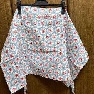 キャスキッドソン(Cath Kidston)の【新品未使用／タグ付】キャスキッドソンCath Kidstonリボンエプロン(その他)