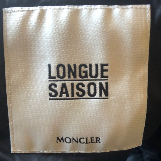 MONCLER(モンクレール)のモンクレール　レディース レディースのジャケット/アウター(ダウンジャケット)の商品写真