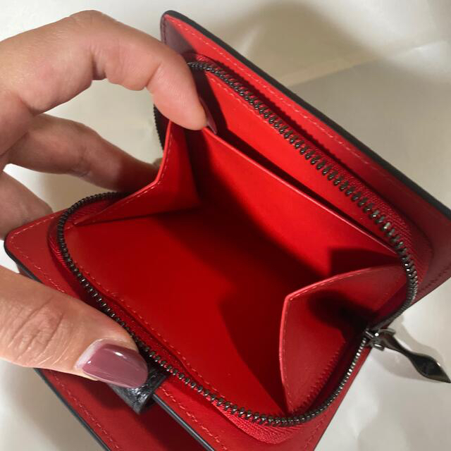 SUIさま専用♥️新品ルブタン♡二つ折り財布 5