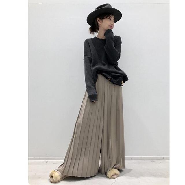 L'Appartement DEUXIEME CLASSE(アパルトモンドゥーズィエムクラス)のL'Appartement Lisie Pleats Pants プリーツパンツ レディースのパンツ(その他)の商品写真