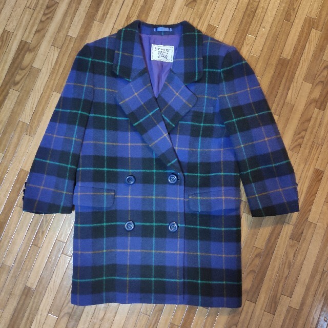 BURBERRY(バーバリー)のBURBERRY　バーバリー　チェックコート　レディース　紫　パープル レディースのジャケット/アウター(その他)の商品写真