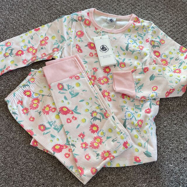 PETIT BATEAU(プチバトー)の【yuki3様 ご専用 #2】 キッズ/ベビー/マタニティのキッズ服男の子用(90cm~)(パジャマ)の商品写真