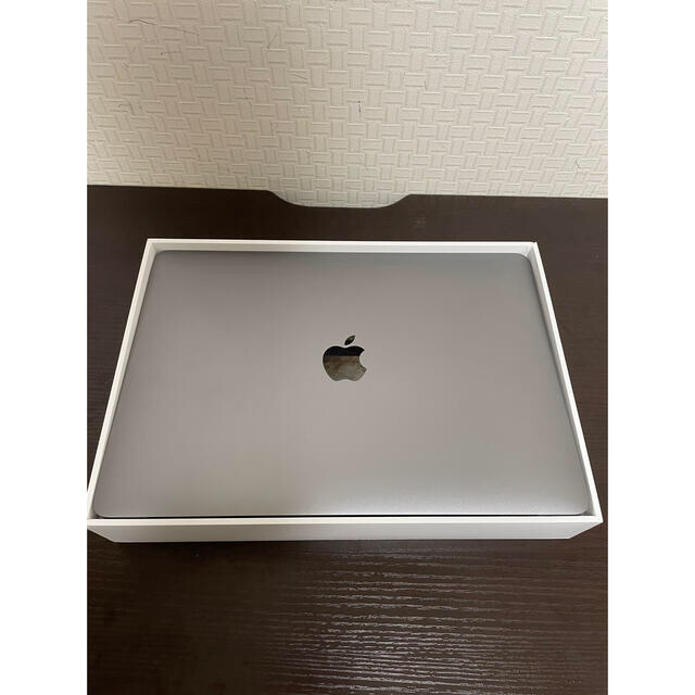 MacBook Air M1チップ搭載　256GB