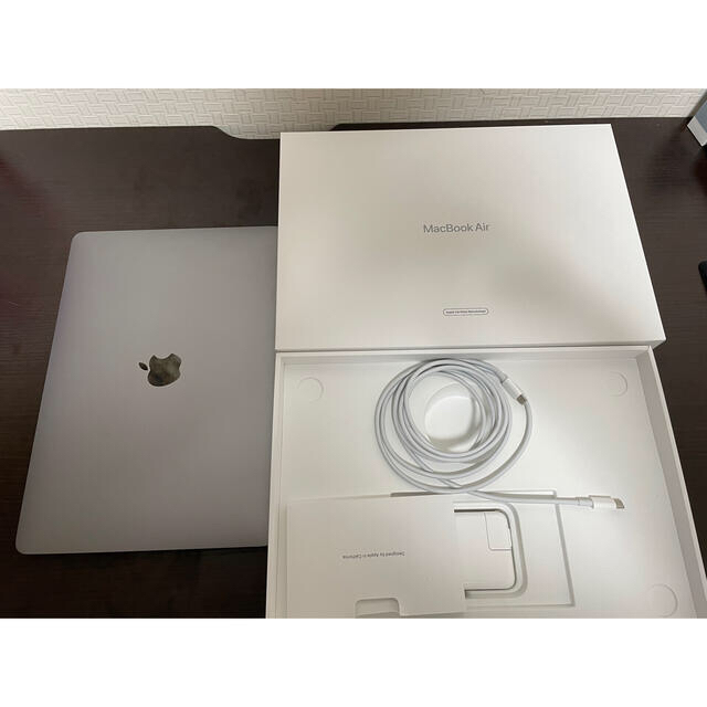 Mac (Apple)(マック)のMacBook Air M1チップ搭載　256GB スマホ/家電/カメラのPC/タブレット(ノートPC)の商品写真