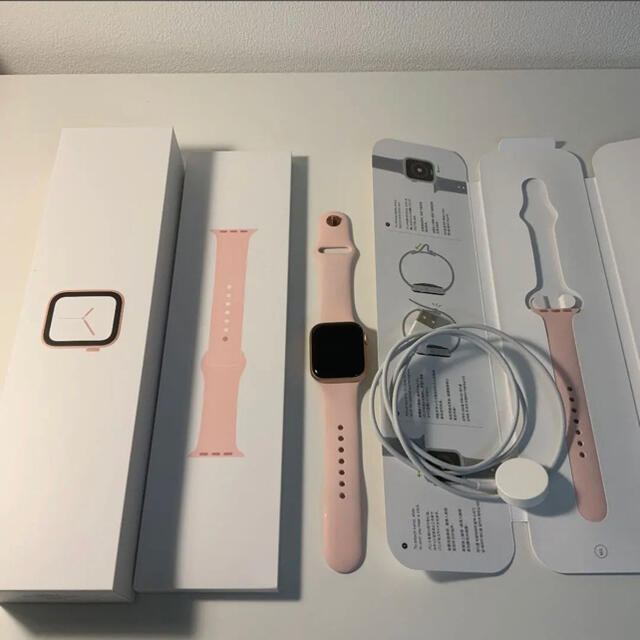 アウトレットSALE 美品 Apple Watch4 40mm GPSモデル ピンクゴールド ...