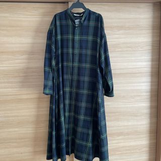 ネストローブ(nest Robe)の【新品未使用】グランマママドータースタンドカラーAラインシャツワンピース(ロングワンピース/マキシワンピース)