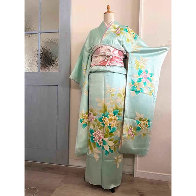 ◇振袖 花模様 袷 正絹 バチ衿 水色 金駒刺繍 振袖・袋帯セット