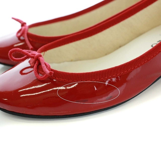 repetto(レペット)のレペット カミーユ パンプス リボン エナメル 37 23.3cm 赤 レディースの靴/シューズ(ハイヒール/パンプス)の商品写真