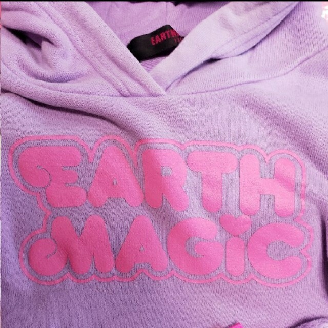 EARTHMAGIC(アースマジック)のアースマジック くまポケット パーカー キッズ/ベビー/マタニティのキッズ服女の子用(90cm~)(ジャケット/上着)の商品写真