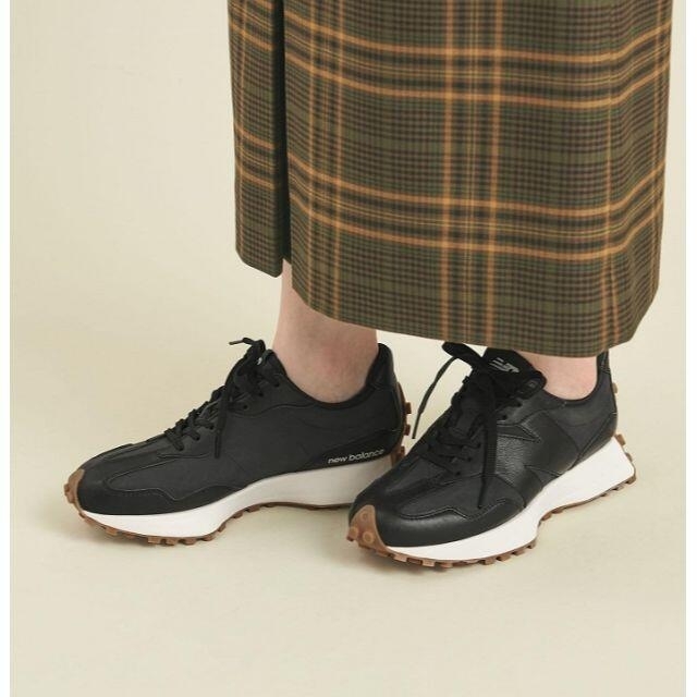 新品new balanceニューバランスWS327ブラック黒レザー23.5