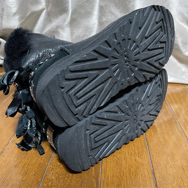 UGG(アグ)のアグUGG ビジュ付ムートンブーツ黒 24cm レディースの靴/シューズ(ブーツ)の商品写真
