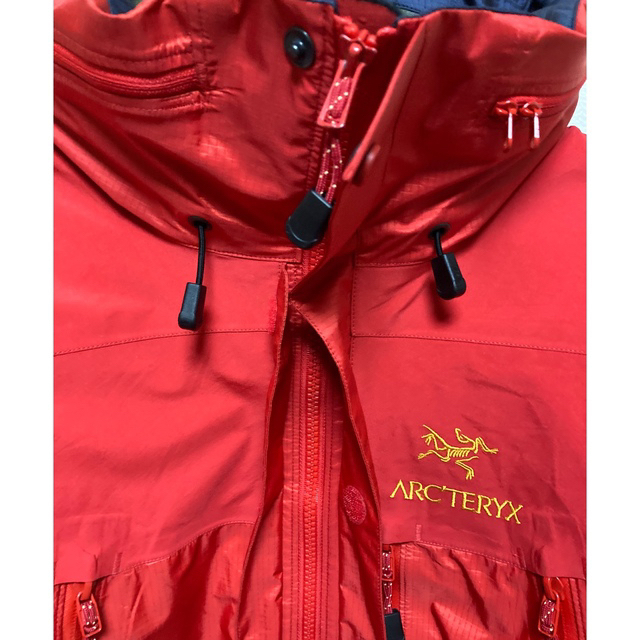 ARC'TERYX(アークテリクス)の断捨離中！様専用 メンズのジャケット/アウター(マウンテンパーカー)の商品写真