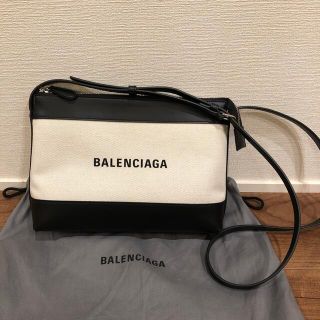 バレンシアガ(Balenciaga)のバレンシアガ　ショルダーバッグ(ショルダーバッグ)