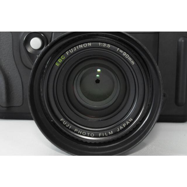 富士フイルム(フジフイルム)のFUJI フジ GW690Ⅲ Professional スマホ/家電/カメラのカメラ(フィルムカメラ)の商品写真