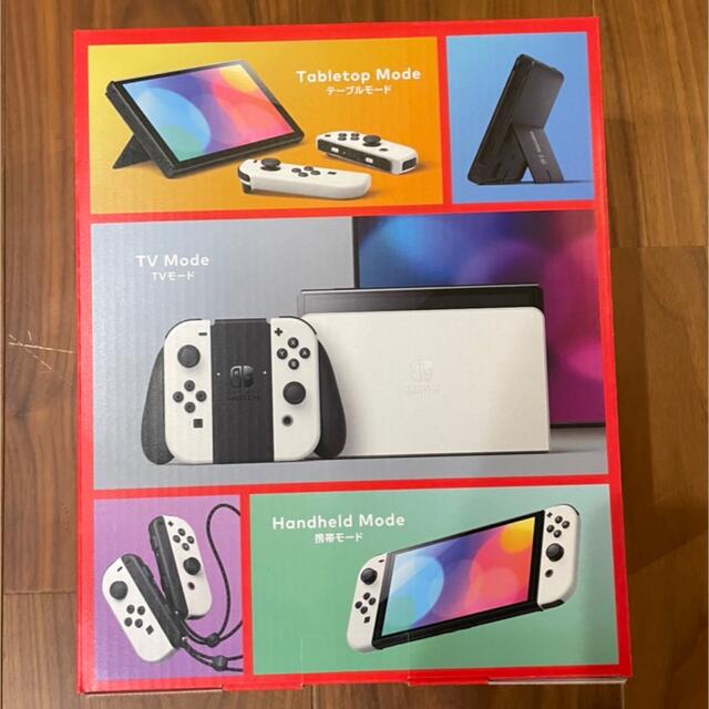 任天堂(ニンテンドウ)のNintendo Switch 有機ELモデル　ホワイトカラー エンタメ/ホビーのゲームソフト/ゲーム機本体(家庭用ゲーム機本体)の商品写真