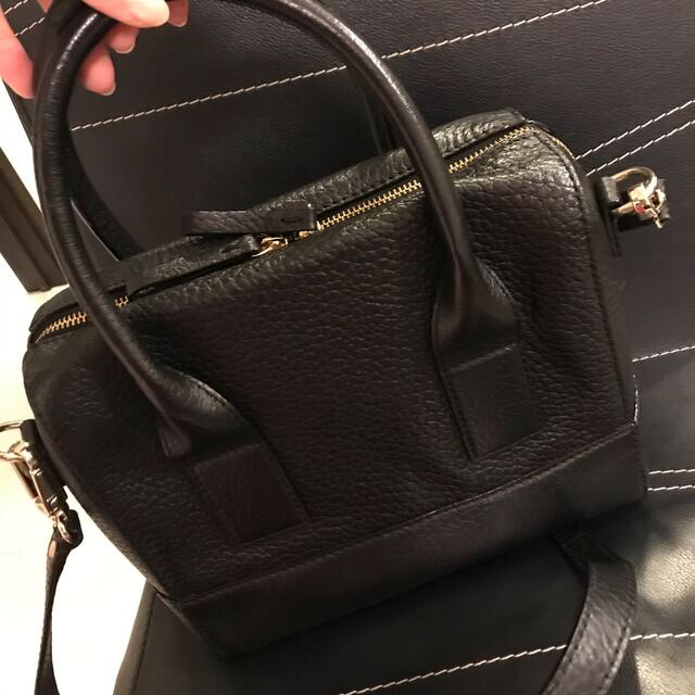 kate spade new york(ケイトスペードニューヨーク)の美品！ケイトスペード　ハンドバッグ　黒 レディースのバッグ(ハンドバッグ)の商品写真