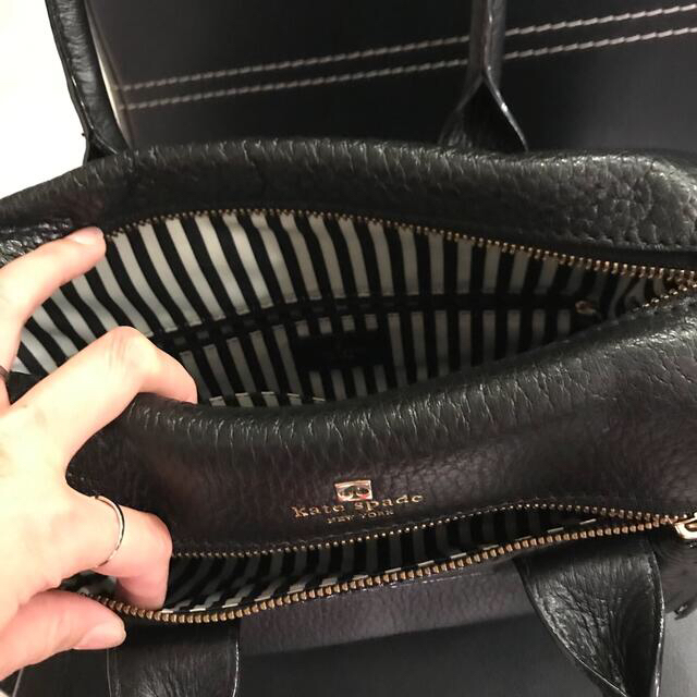 kate spade new york(ケイトスペードニューヨーク)の美品！ケイトスペード　ハンドバッグ　黒 レディースのバッグ(ハンドバッグ)の商品写真