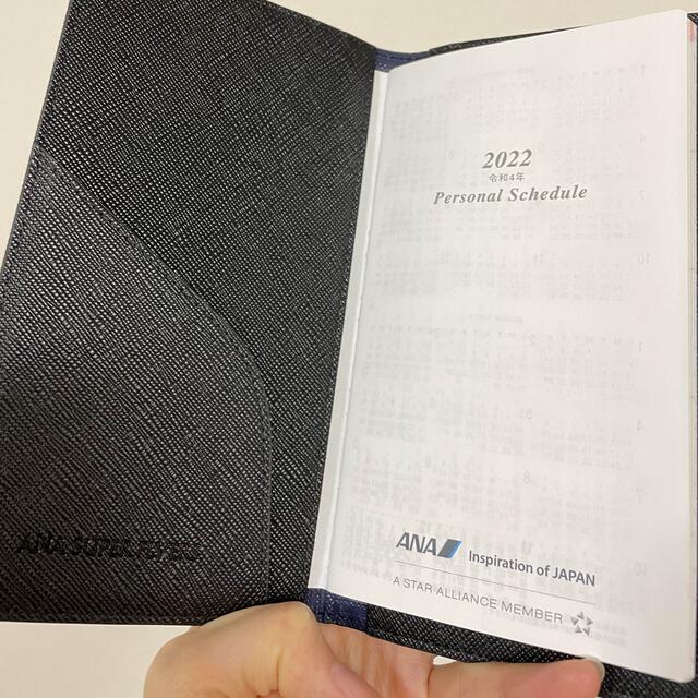 ANA(全日本空輸)(エーエヌエー(ゼンニッポンクウユ))のANA会員限定手帳とカレンダー2022年 インテリア/住まい/日用品の文房具(カレンダー/スケジュール)の商品写真