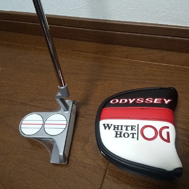 ゴルフ◆ODYSSEY WHITE HOT OG 2BALL BRADE◆パター 新品