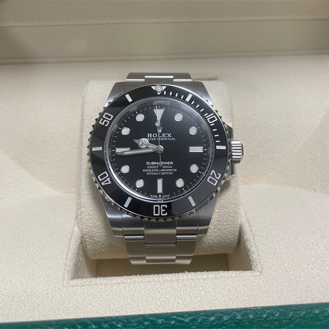 ROLEX(ロレックス)のさとうさん　様専用　【新作】サブマリーナ　ノンデイト124060 メンズの時計(腕時計(アナログ))の商品写真