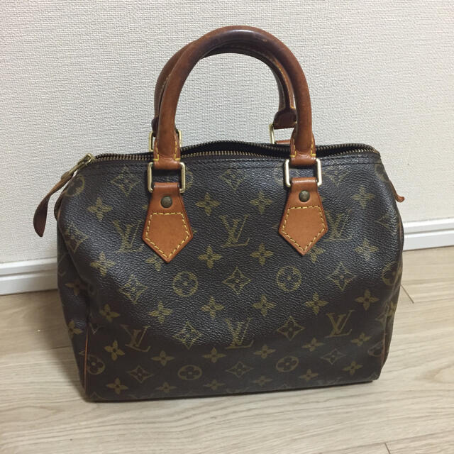 LOUIS VUITTON(ルイヴィトン)のルイヴィトン モノグラム スピーディ25 レディースのバッグ(ハンドバッグ)の商品写真