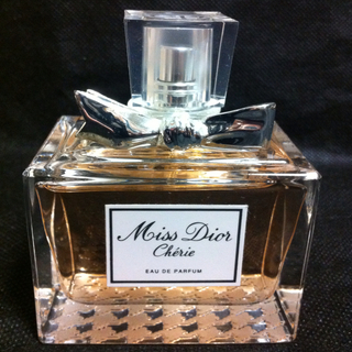 クリスチャンディオール(Christian Dior)のMiss Dior Cherie50ml(香水(女性用))
