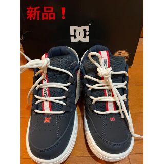 ディーシーシューズ(DC SHOES)の新品❗️DCシューズ　キッズスニーカー　22cm ネイビー(スニーカー)