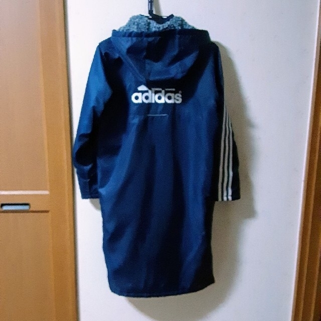 adidas(アディダス)のadidas ベンチコート 150cm キッズ/ベビー/マタニティのキッズ服男の子用(90cm~)(ジャケット/上着)の商品写真