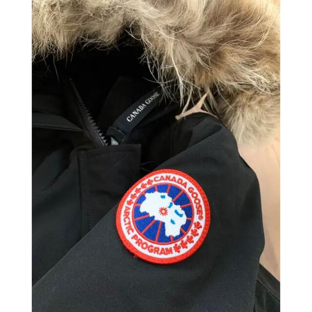 CANADA GOOSE(カナダグース)の美品　カナダグース　ケンジントンパーカー　正規品　カナダサイズXS  レディースのジャケット/アウター(ダウンコート)の商品写真