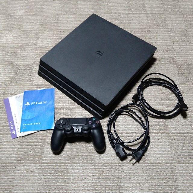 PS4 Pro CUH-7000BB01ジェットブラック 1TB