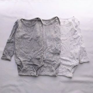 ベビーギャップ(babyGAP)のBabyGAP 長袖ロンパース 3枚セット 12-18 サイズ グレー 80cm(ロンパース)