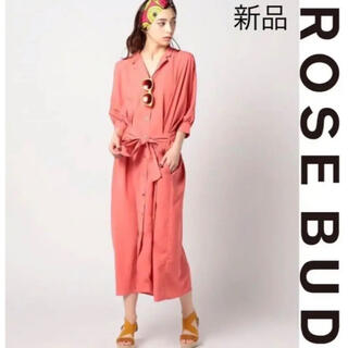 ROSE BUD - 〈新品〉ROSE BUD x OKIRAKU コラボ ベルトつきシャツワンピースの通販｜ラクマ