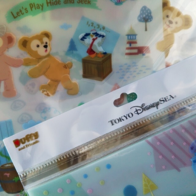 【ご予約品】ダッフィーフレンズ クリアファイル ② ③