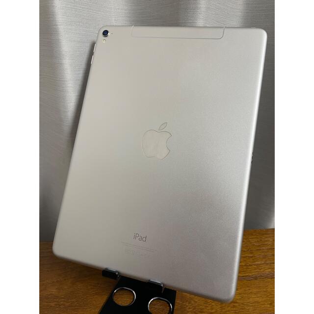 Apple(アップル)のiPad Pro 9.7インチ スマホ/家電/カメラのPC/タブレット(タブレット)の商品写真